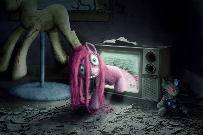 creepy-scary-my-little-pony_574537.jpg