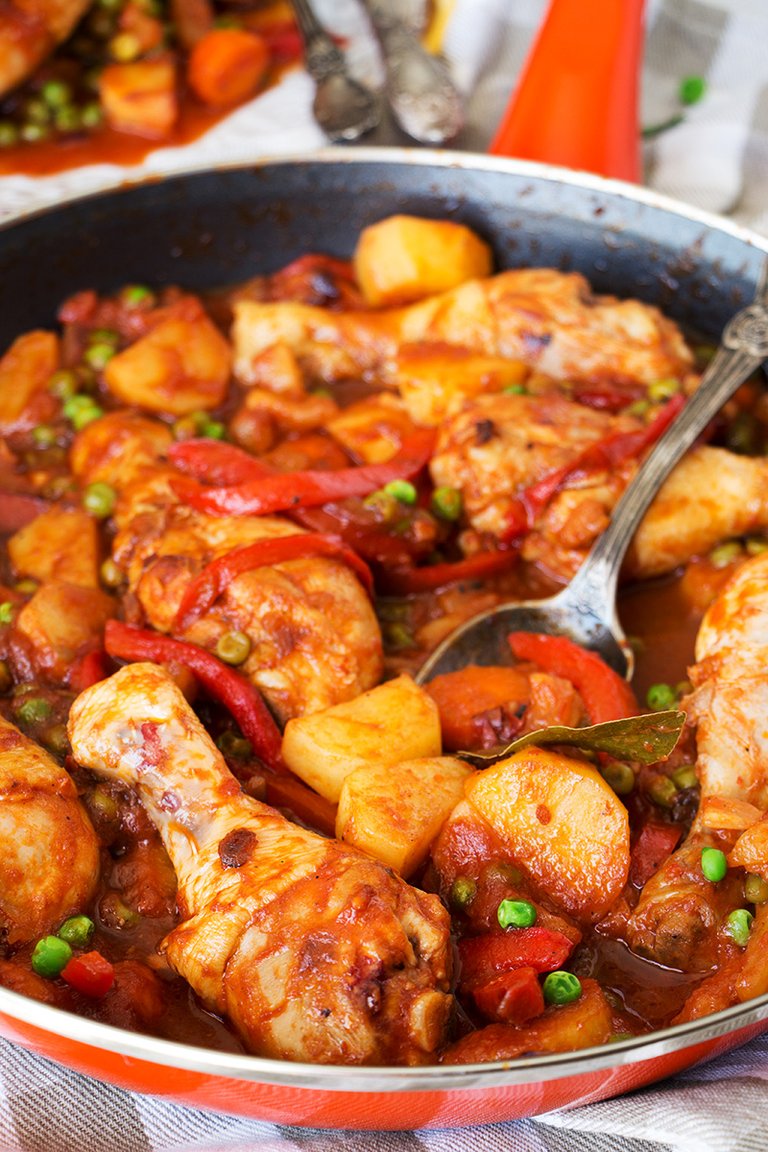 chicken-afritada-with-pineapple-4.jpg