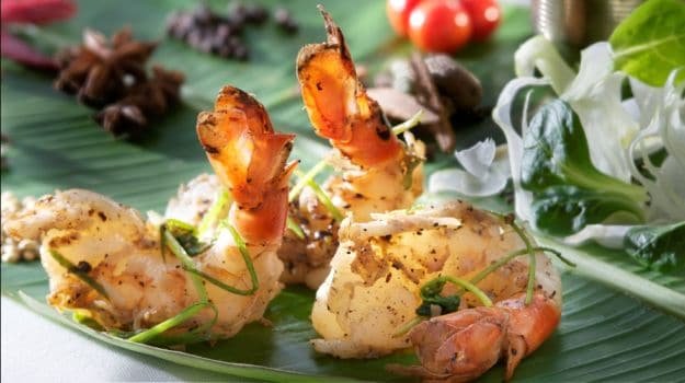 pepper-fried-prawns-625_625x350_51449034831.jpg