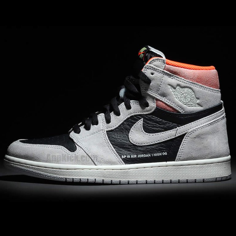 air-jordan-1-retro-high-og-neutral-grey-shoes-555088-018-(2).jpg