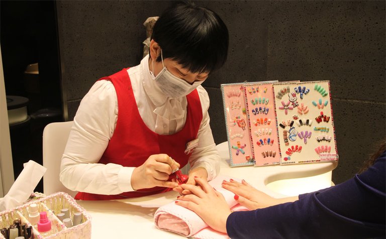 하이디라오 네일.jpg