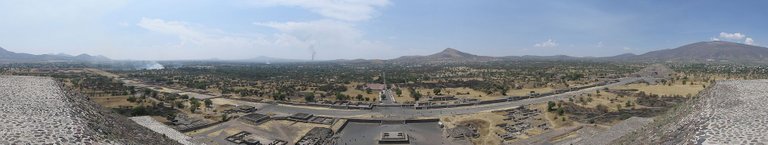 1920px-Teotihuacan_panorama.jpg