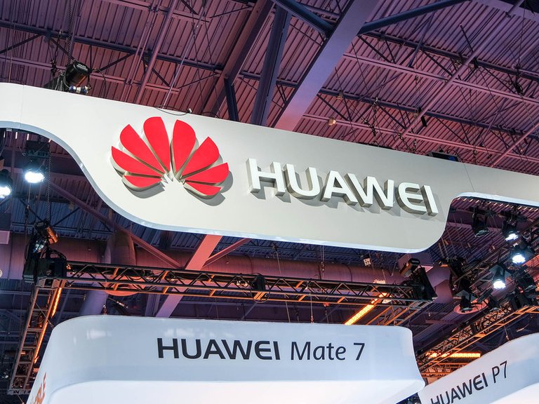 huawei-logo-ces-2015.jpg