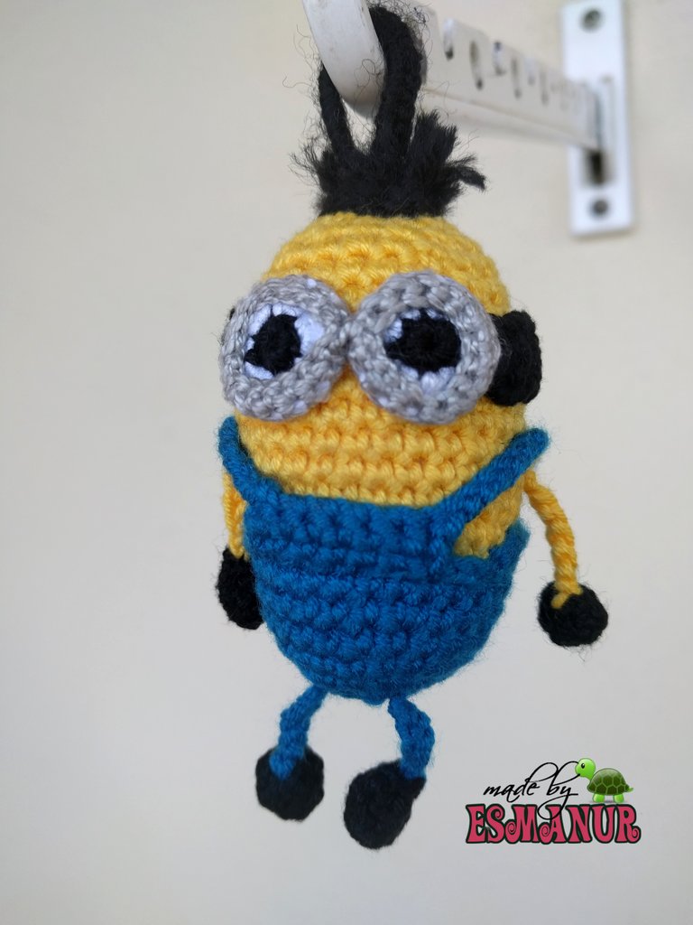 key pendant crochet amigurumi minions