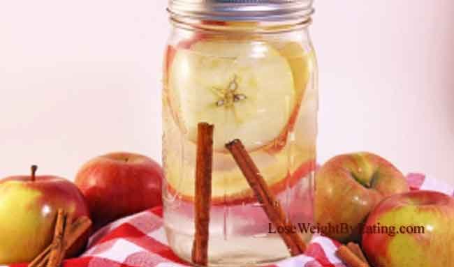 apple-cinnamon-detox-water.jpg