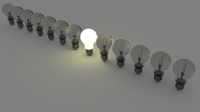 light-bulbs-1125016_640.jpg