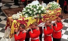 1c55b8fc3b7eb3125b005d523917c007--princess-diana-funeral-diana-photo.jpg