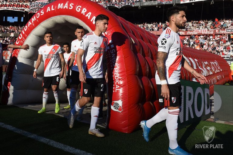 river-saliendo.jpg