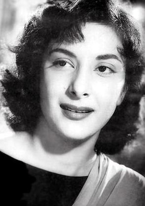 nargis 3.JPG