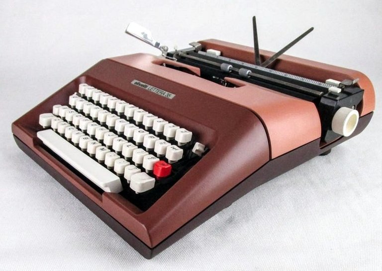 olivetti.jpg