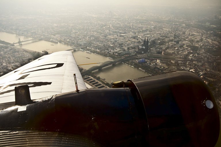 ju-52---in-flight-over-cologne-1_6257984514_o (FILEminimizer).jpg