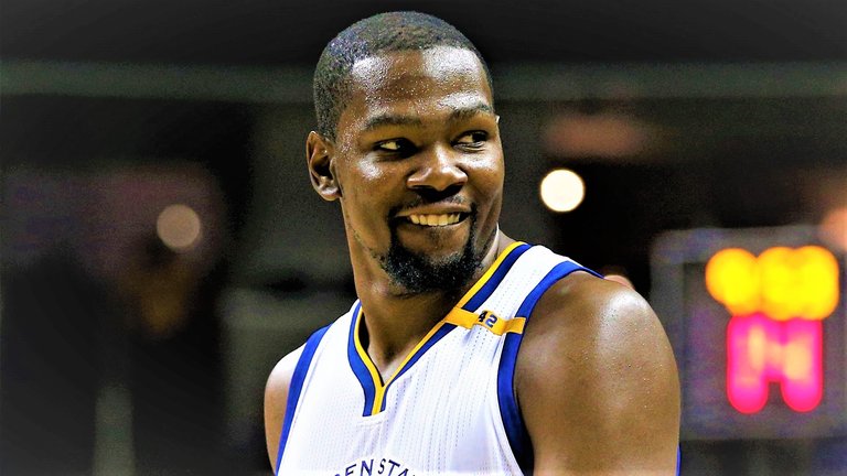 durant-kevin-smile-teeth.jpg