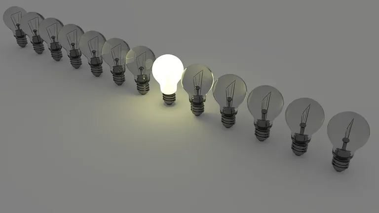 light-bulbs-1125016_960_720.webp