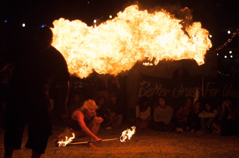 St Kilda festival 01-2010 fire jugglers-6.jpg