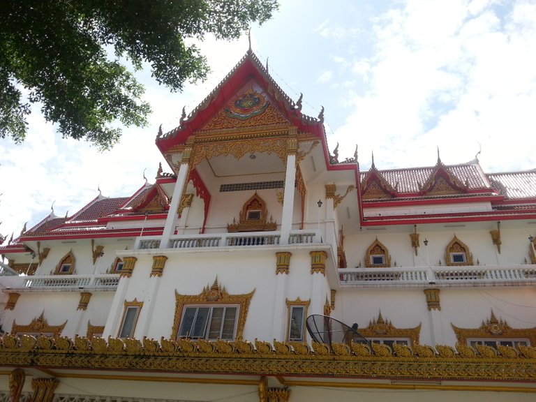 Wat Laharn22.jpg