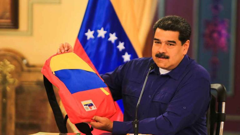 nicolas-maduro-ha-arrancado-de-manera-feliz-el-ano-escolar-2018-2019-5485.jpg