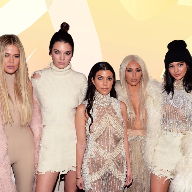 kardashians_glamour_19apr18_gettyimages-509605778_hero.jpg