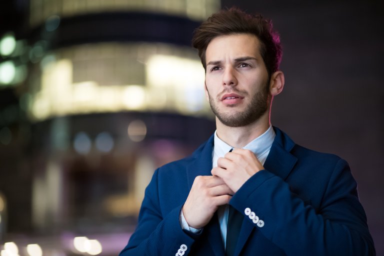 man-wearing-blue-suit-2897883.jpg