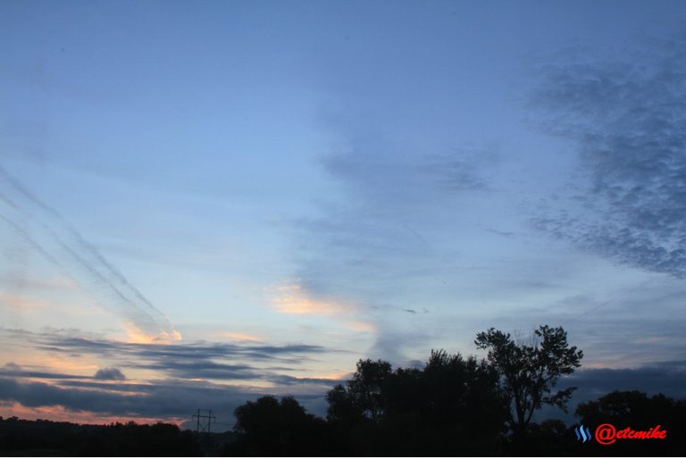 sunrise dawn clouds colorful landscape skyscape SR0026.JPG