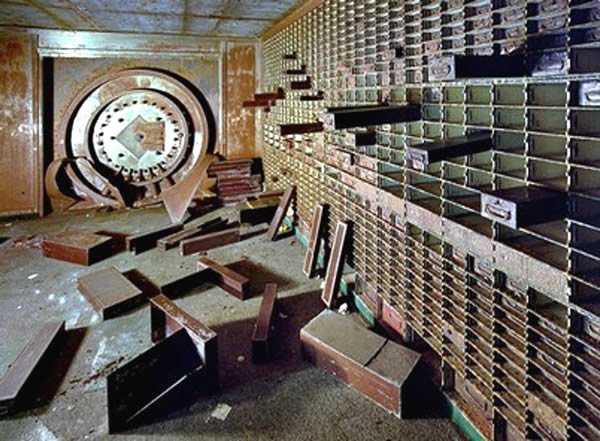 Empty-Gold-Vault.jpg