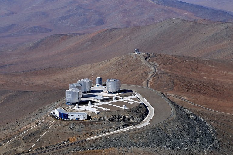 1200px-Eso-paranal-51.jpg