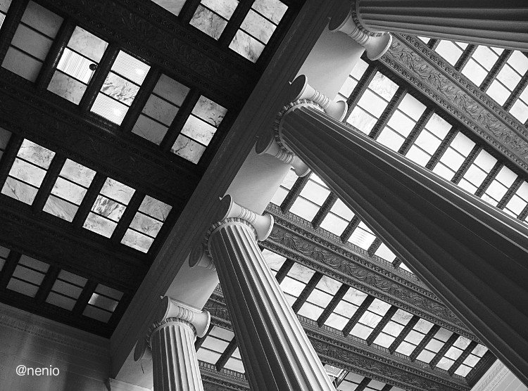 lincoln-memorial-ceiling-bw.jpg