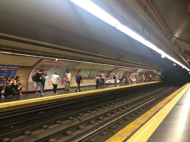 11 The somewhat confusing Madrid Metro.jpg
