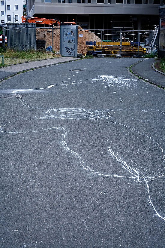 Jimmy Bucket #GooglyEyes paint splatter and trail image eyebombing by @fraenk