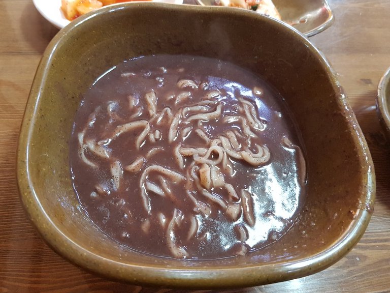 팥칼국수.jpg