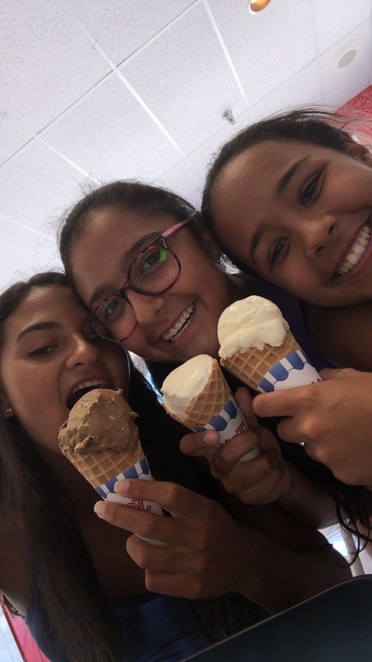 vero helados.jpg