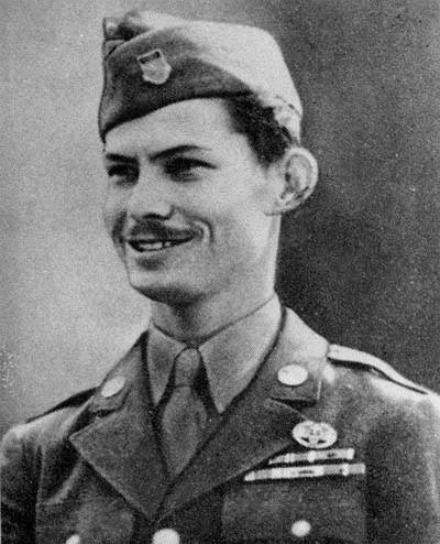 desmond-doss-uniform.jpg