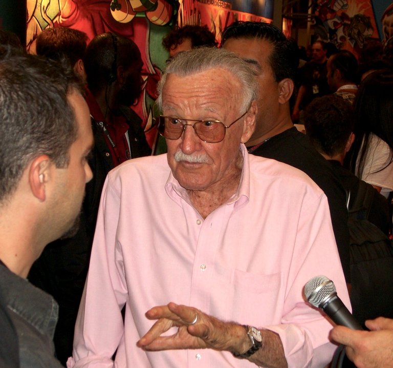 10.14.11StanLeeByLuigiNovi9.jpg