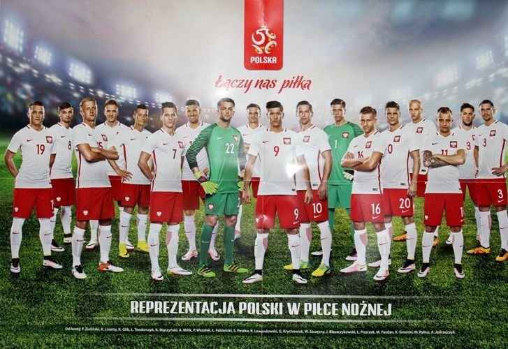 pol_pl_Plakaty-Reprezentacja-Polski-2017-i-Robert-Lewandowski-oficjalny-produkt-9788_1.jpg
