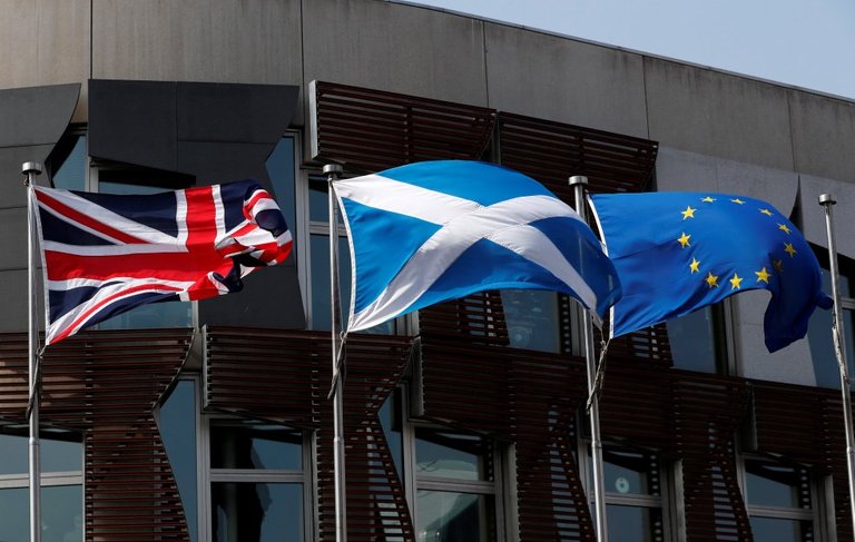 Holyrood flags.jpg