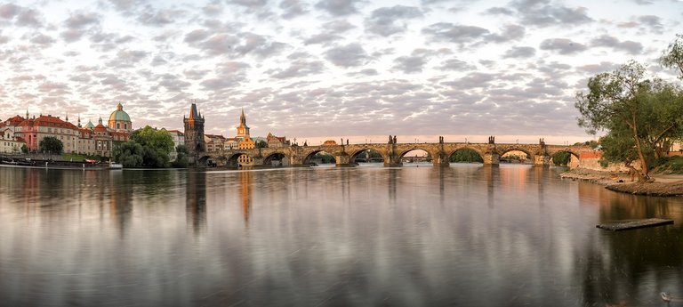 prague-2387555_1280.jpg