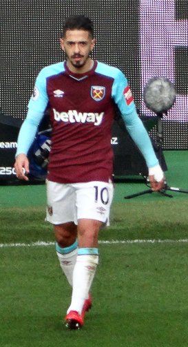 Manuel_Lanzini_in_2017.jpg