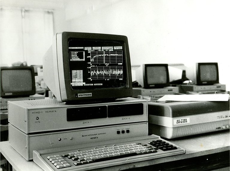 1200px-NEMIGA_class.jpg