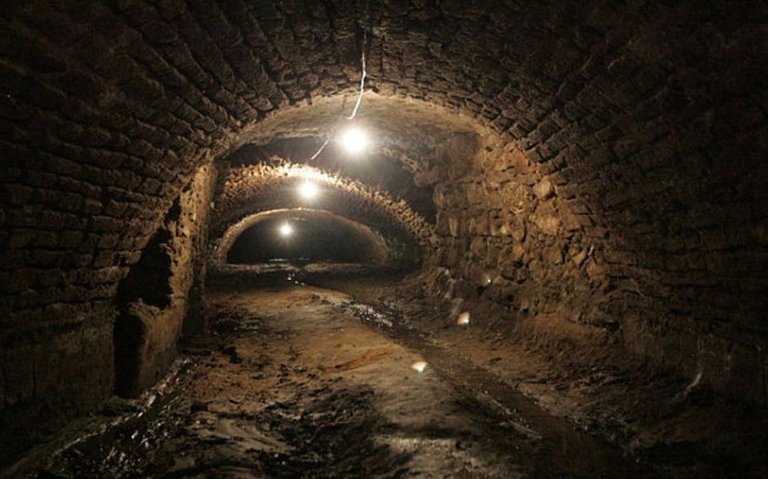 tunnels-in-Puebla.jpg