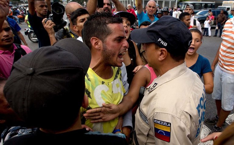 venezuela-june-20-16_custom-16af13d9e036a85537fa975c74df72629260678b-s900-c85.jpg