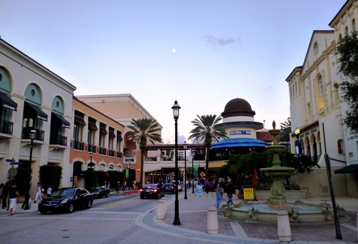 West Palm Beach Downtown.jpg