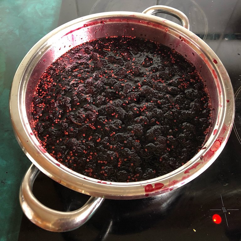 Jam ready to be poured into jars