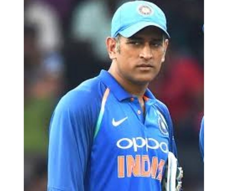 dhoni 3.jpg