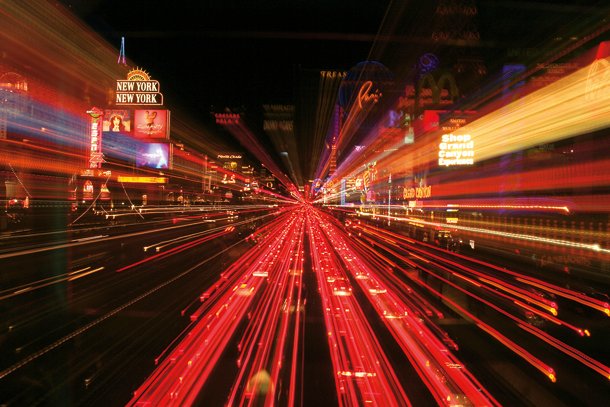 Night_photography_tips_perfect_exposure_for_light_trails.create_after.jpg