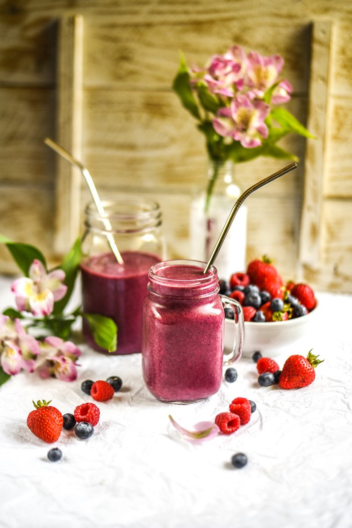 Ginger Berry Maca Smoothie-3.jpg