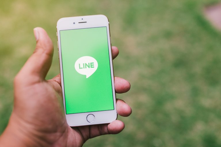 LINE-App-iPHone.jpg