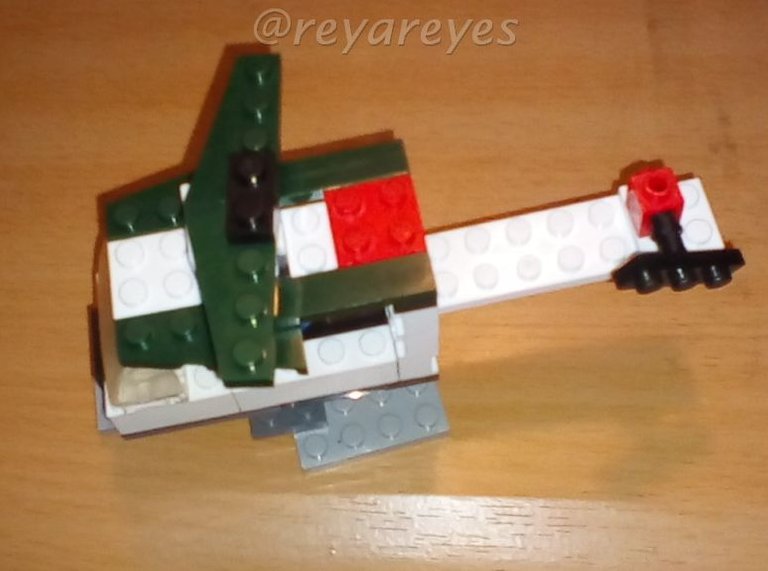 avionlego1.jpg