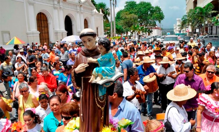 FOTO 1 CELEBRACION DE SAN ANTONIO.jpg