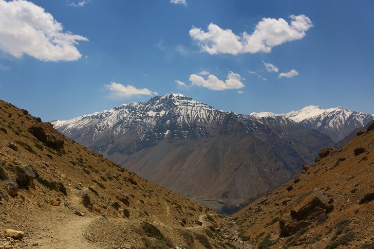 trekking-3577976_1280.jpg