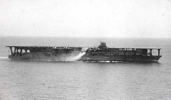 1024px-Japanese_Navy_Aircraft_Carrier_Kaga_res.jpg