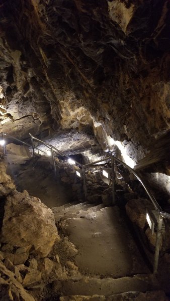 cave4.jpg